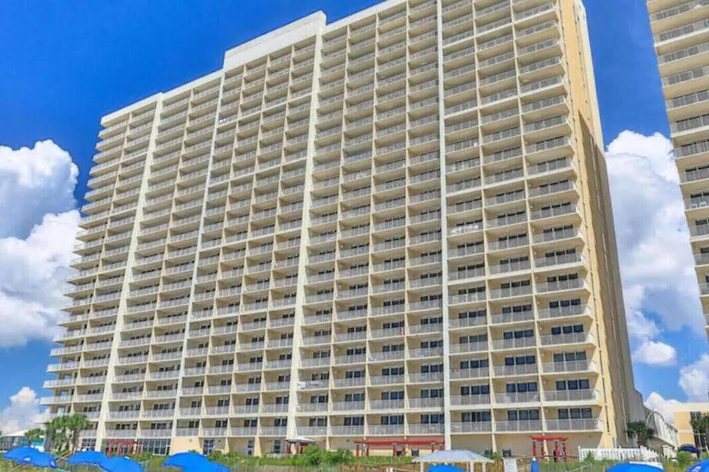 Beachfront Studio #909 At Majestic Panama City Beach